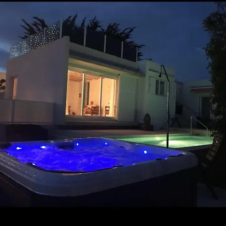 Casa Charlotte With Hot Tub Min 7nights Fee *
