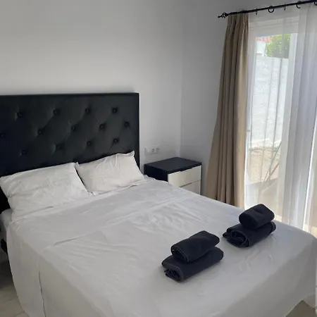 Casa Charlotte With Hot Tub Min 7nights Fee Villa